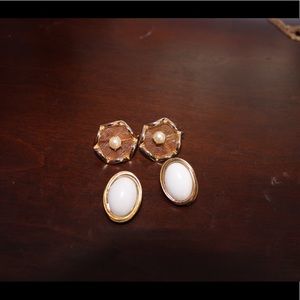 Clip on earrings + stone
